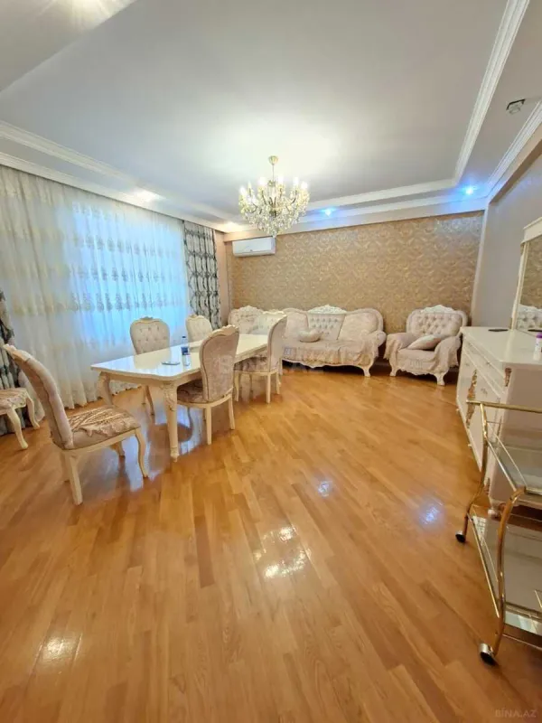 Satılır 2 otaqlı mənzil 125 m²