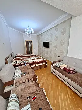 Satılır 2 otaqlı mənzil 125 m²
