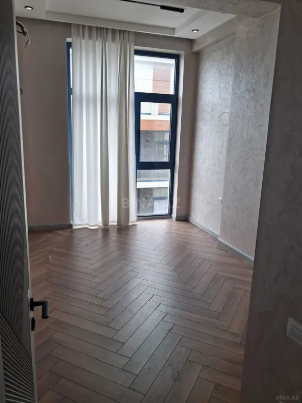 Satılır 2 otaqlı mənzil 85 m²