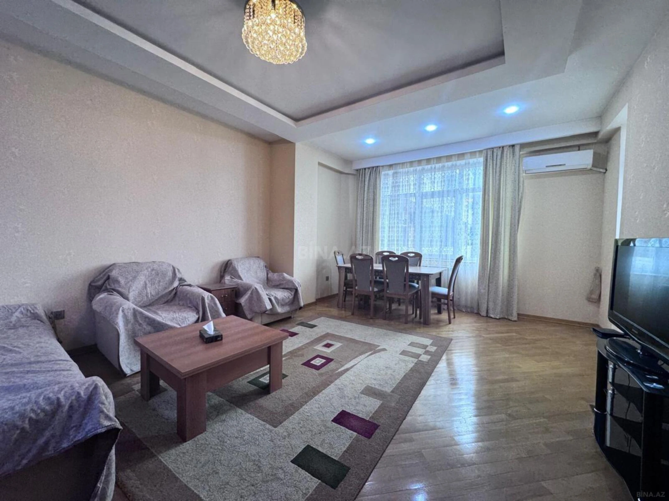 Kirayə verilir 2 otaqlı mənzil 80 m²