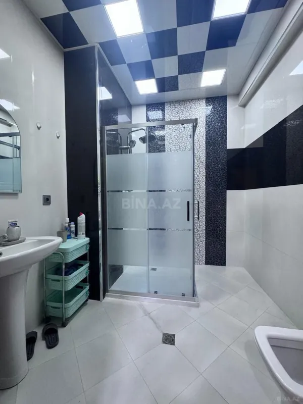 Kirayə verilir 2 otaqlı mənzil 80 m²