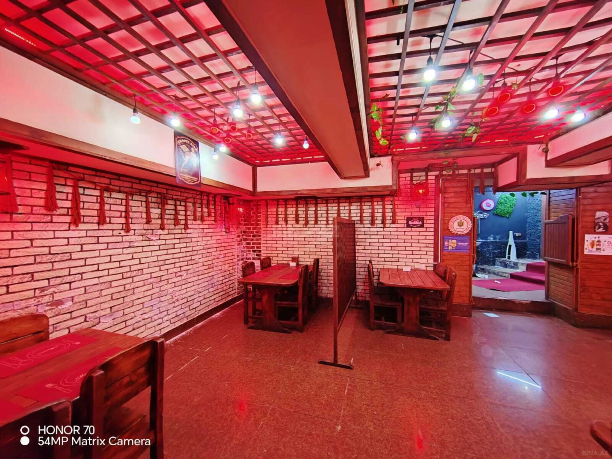 Kirayə verilir obyekt 145 m²