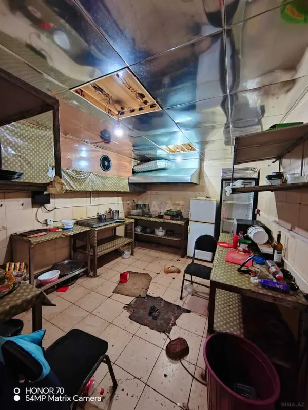 Kirayə verilir obyekt 145 m²