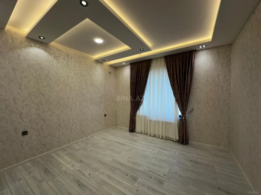 Satılır 6 otaqlı həyət evi 250 m²
