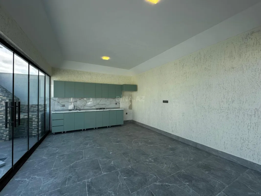 Satılır 6 otaqlı həyət evi 250 m²