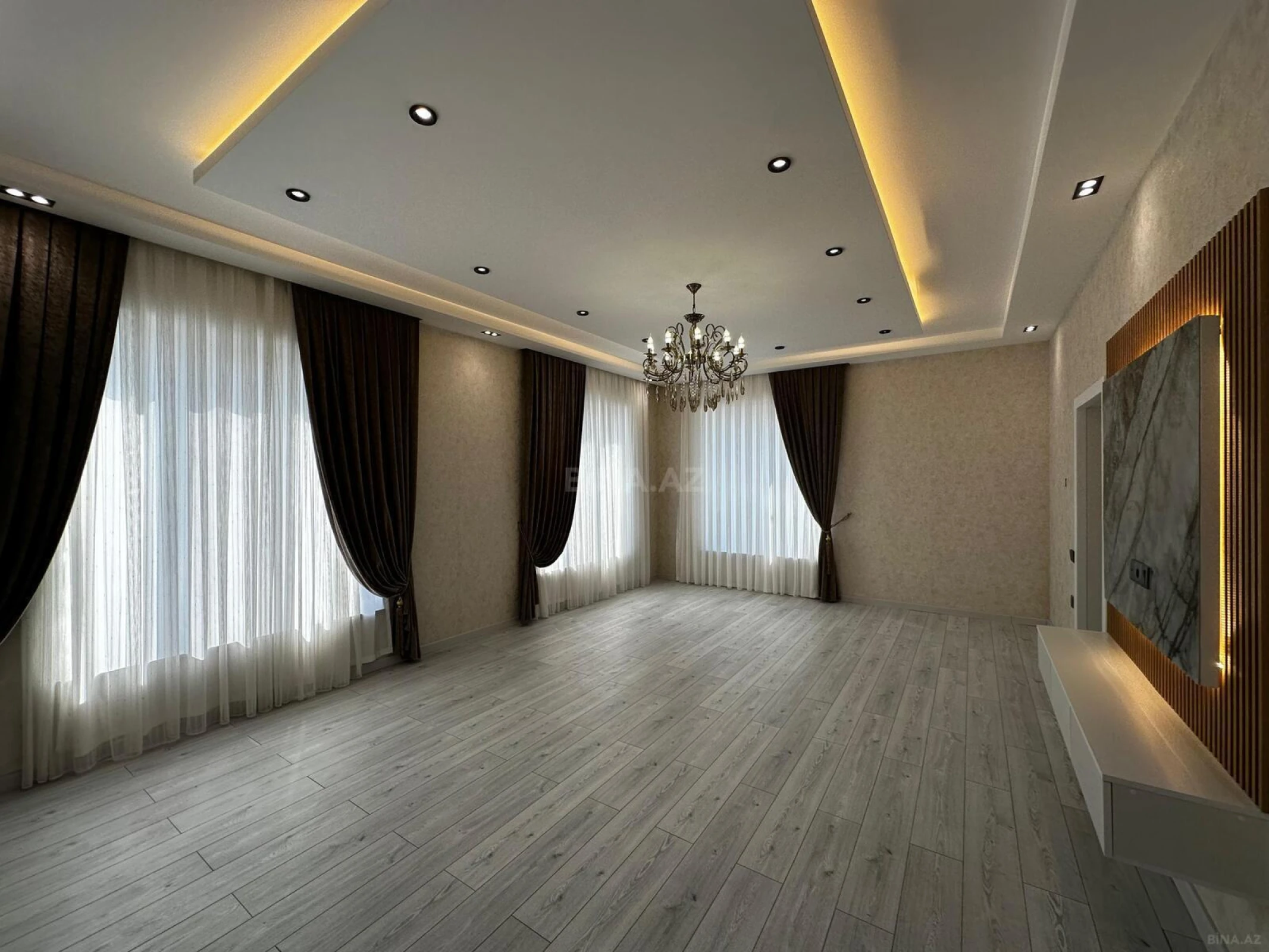 Satılır 6 otaqlı həyət evi 250 m²