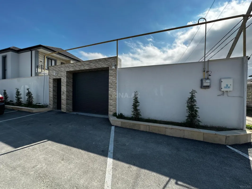 Satılır 6 otaqlı həyət evi 250 m²