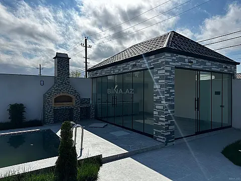Satılır 6 otaqlı həyət evi 250 m²