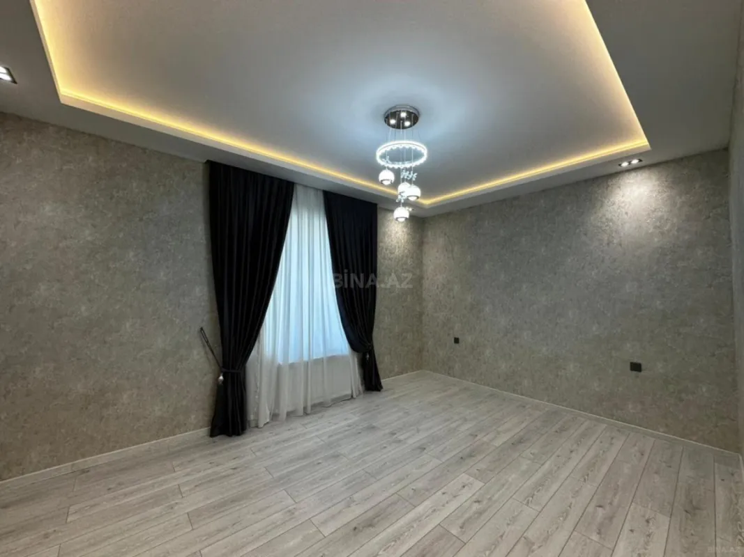 Satılır 6 otaqlı həyət evi 250 m²