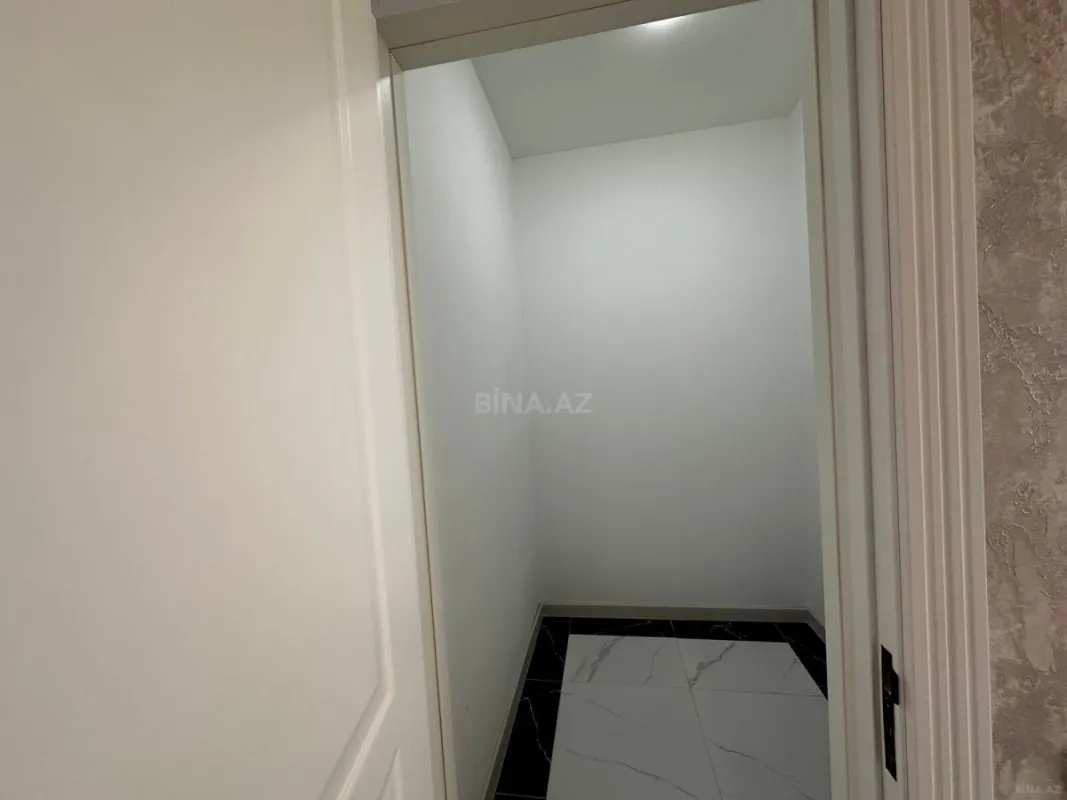 Satılır 6 otaqlı həyət evi 250 m²