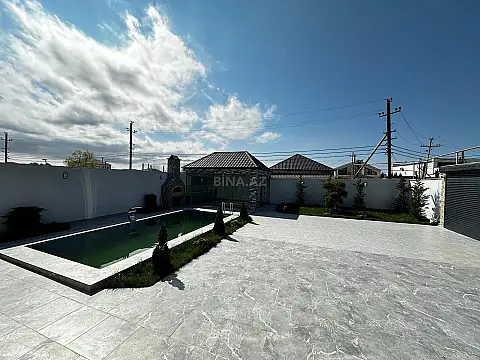 Satılır 6 otaqlı həyət evi 250 m²