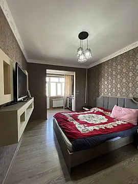 Satılır 4 otaqlı mənzil 100 m²