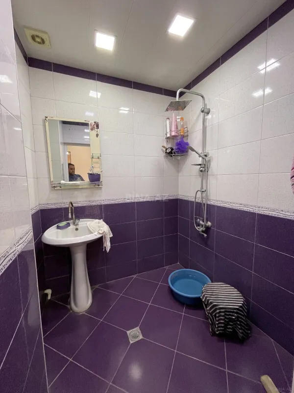 Satılır 4 otaqlı mənzil 100 m²