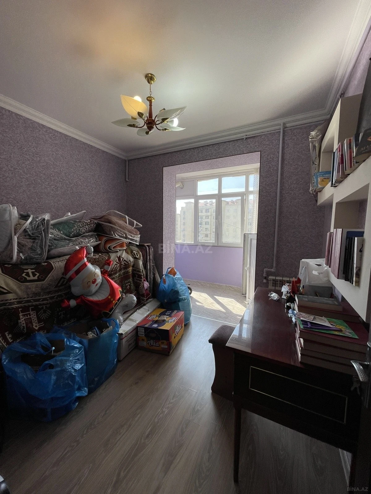 Satılır 4 otaqlı mənzil 100 m²