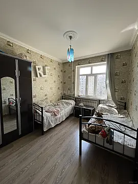 Satılır 4 otaqlı mənzil 100 m²