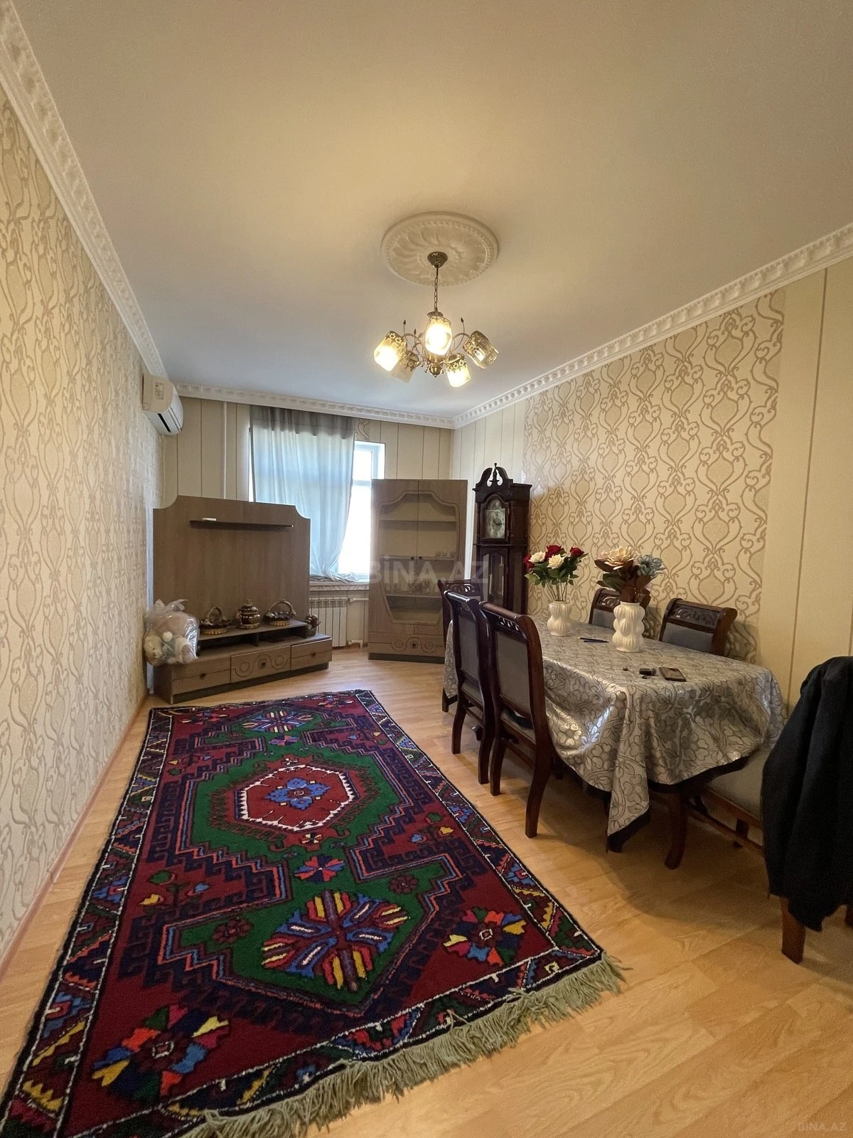 Satılır 4 otaqlı mənzil 100 m²