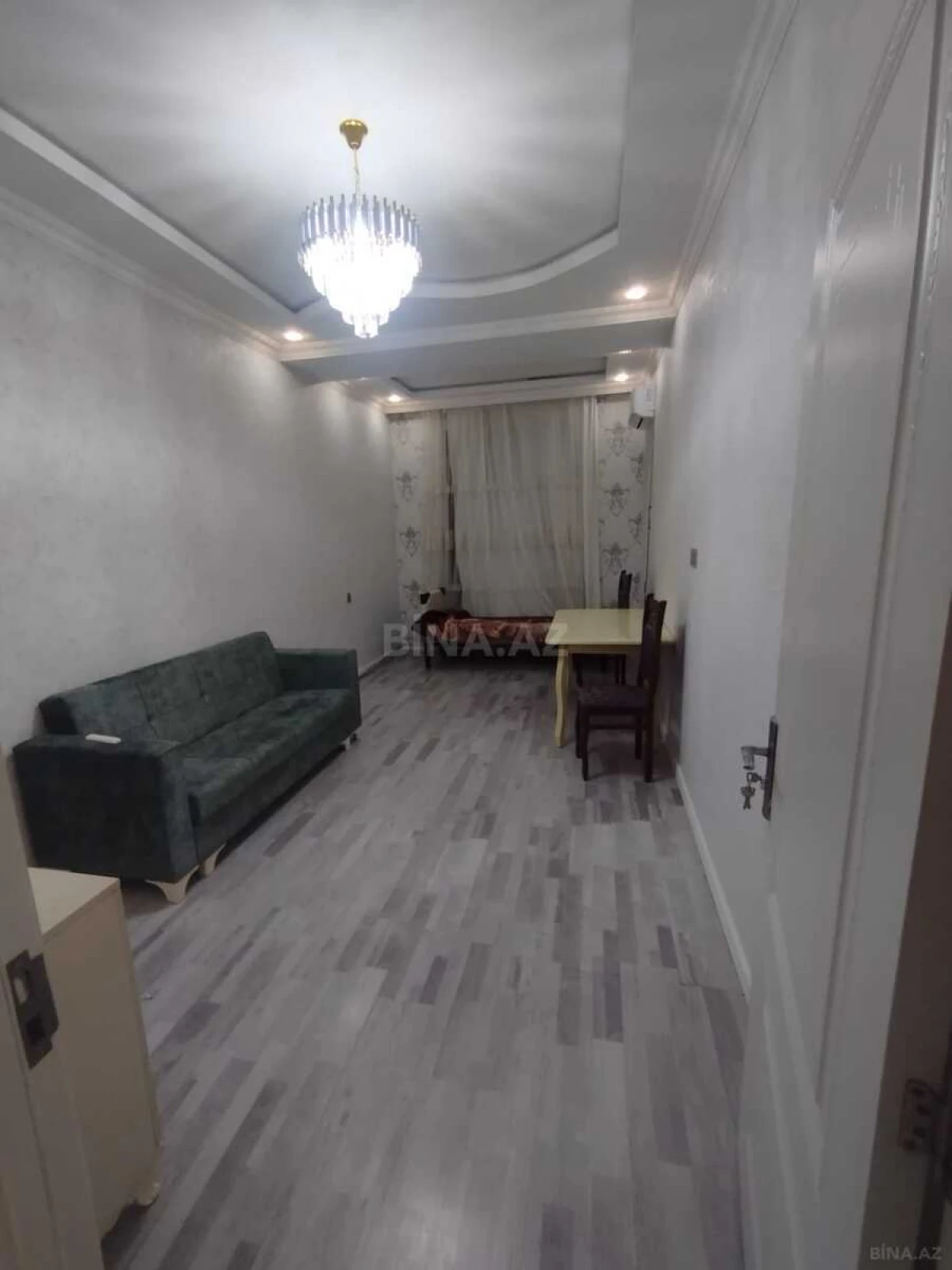Kirayə verilir 2 otaqlı mənzil 65 m²