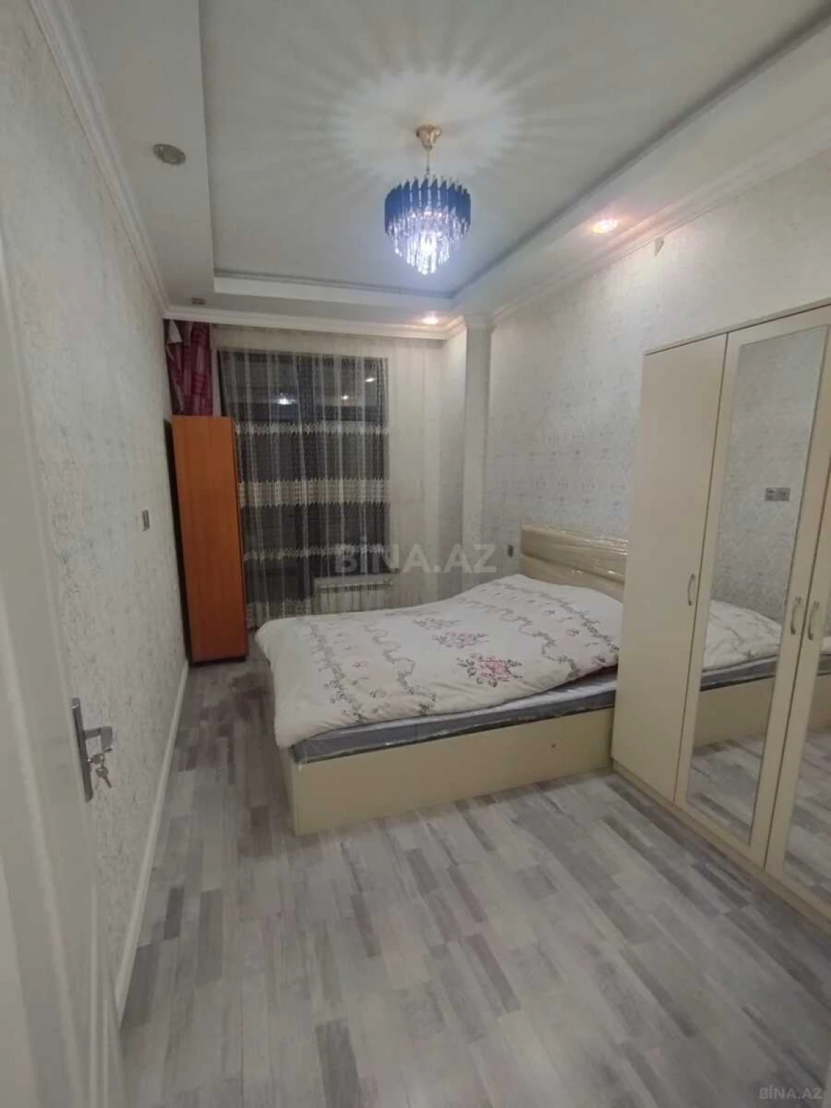 Kirayə verilir 2 otaqlı mənzil 65 m²
