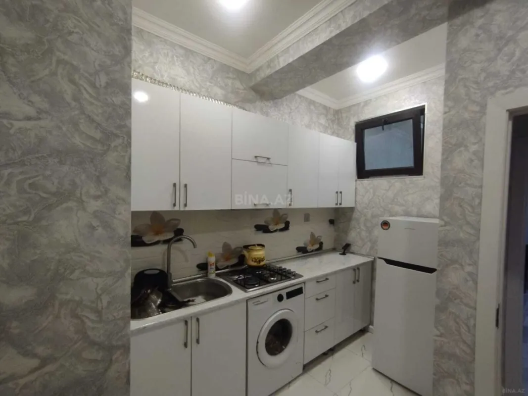 Kirayə verilir 2 otaqlı mənzil 65 m²