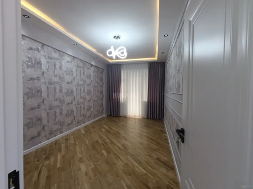 Satılır 4 otaqlı mənzil 153 m²