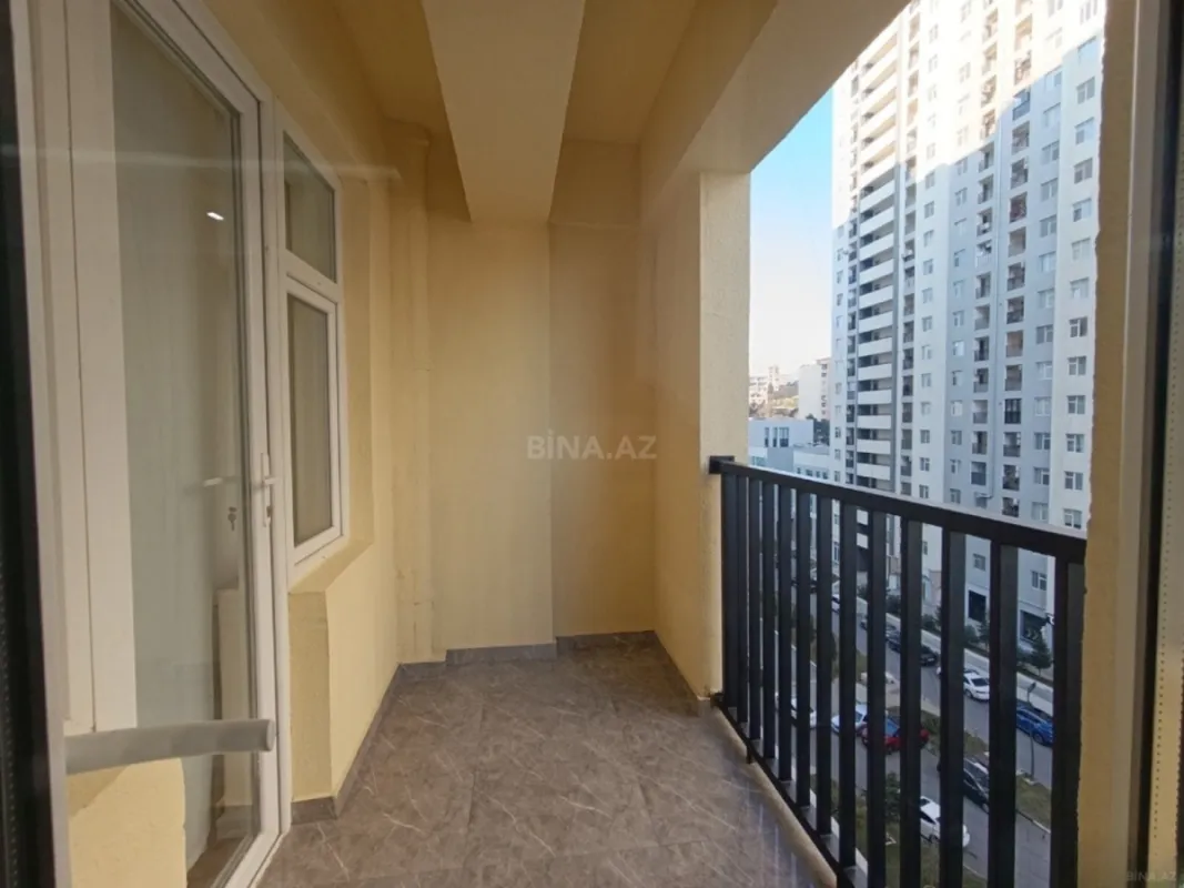 Satılır 4 otaqlı mənzil 153 m²