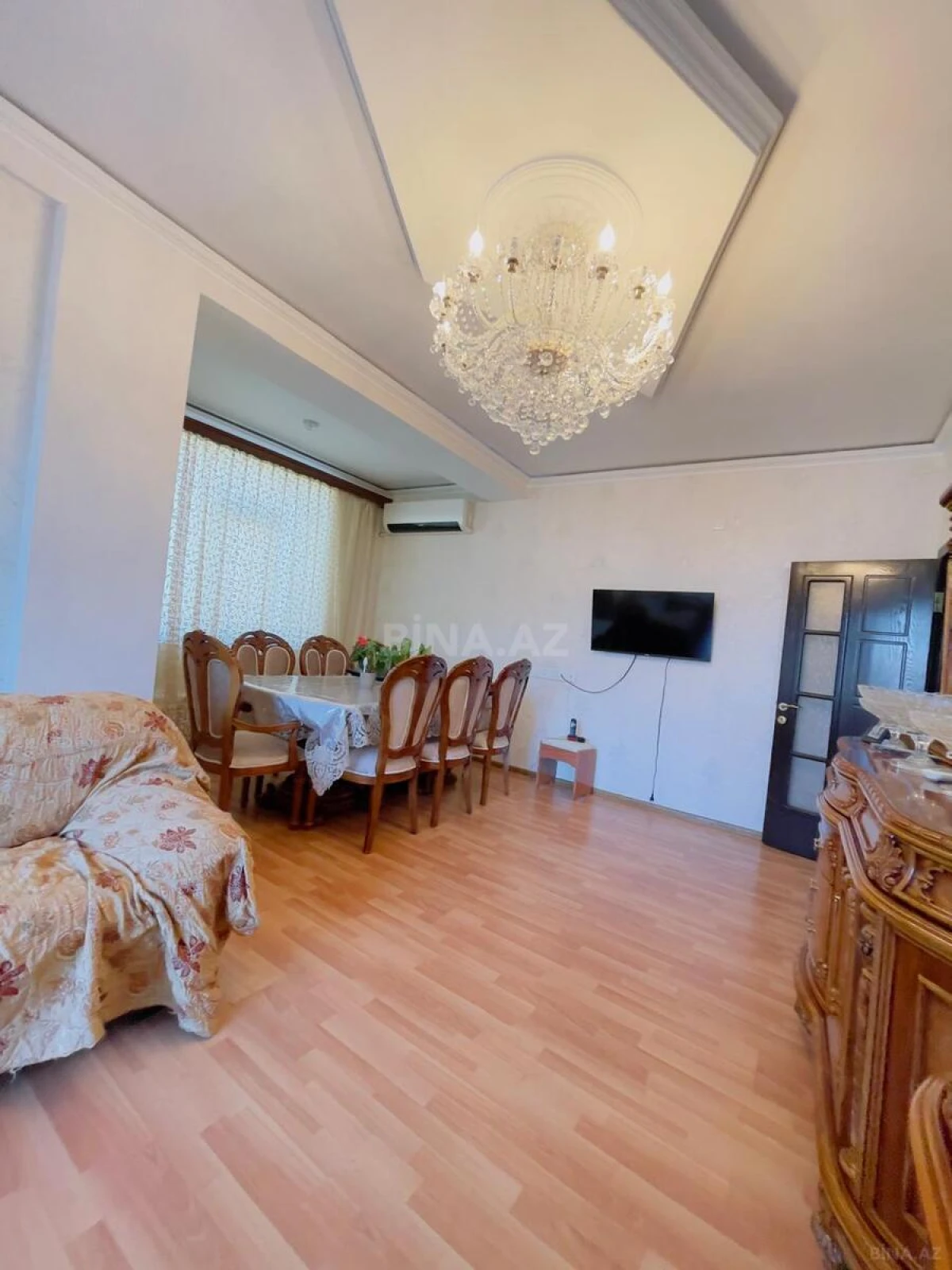 Satılır 2 otaqlı mənzil 87 m²