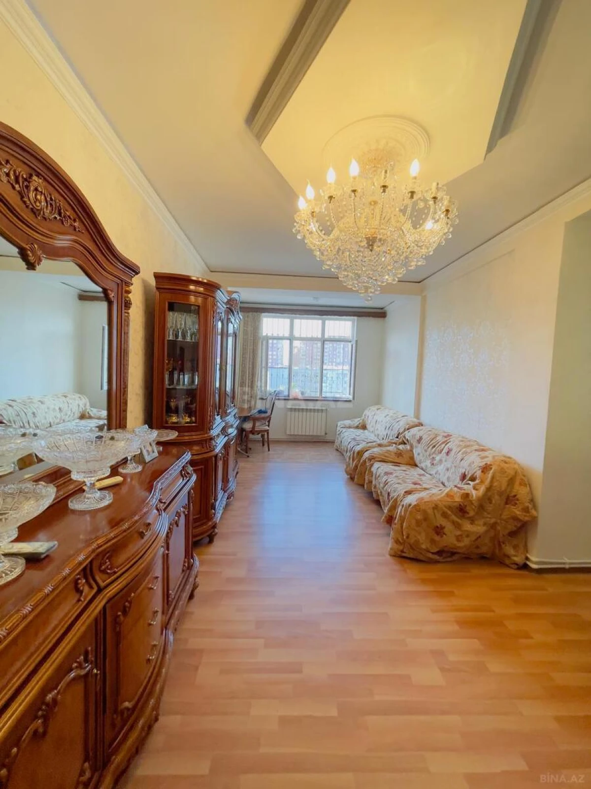 Satılır 2 otaqlı mənzil 87 m²