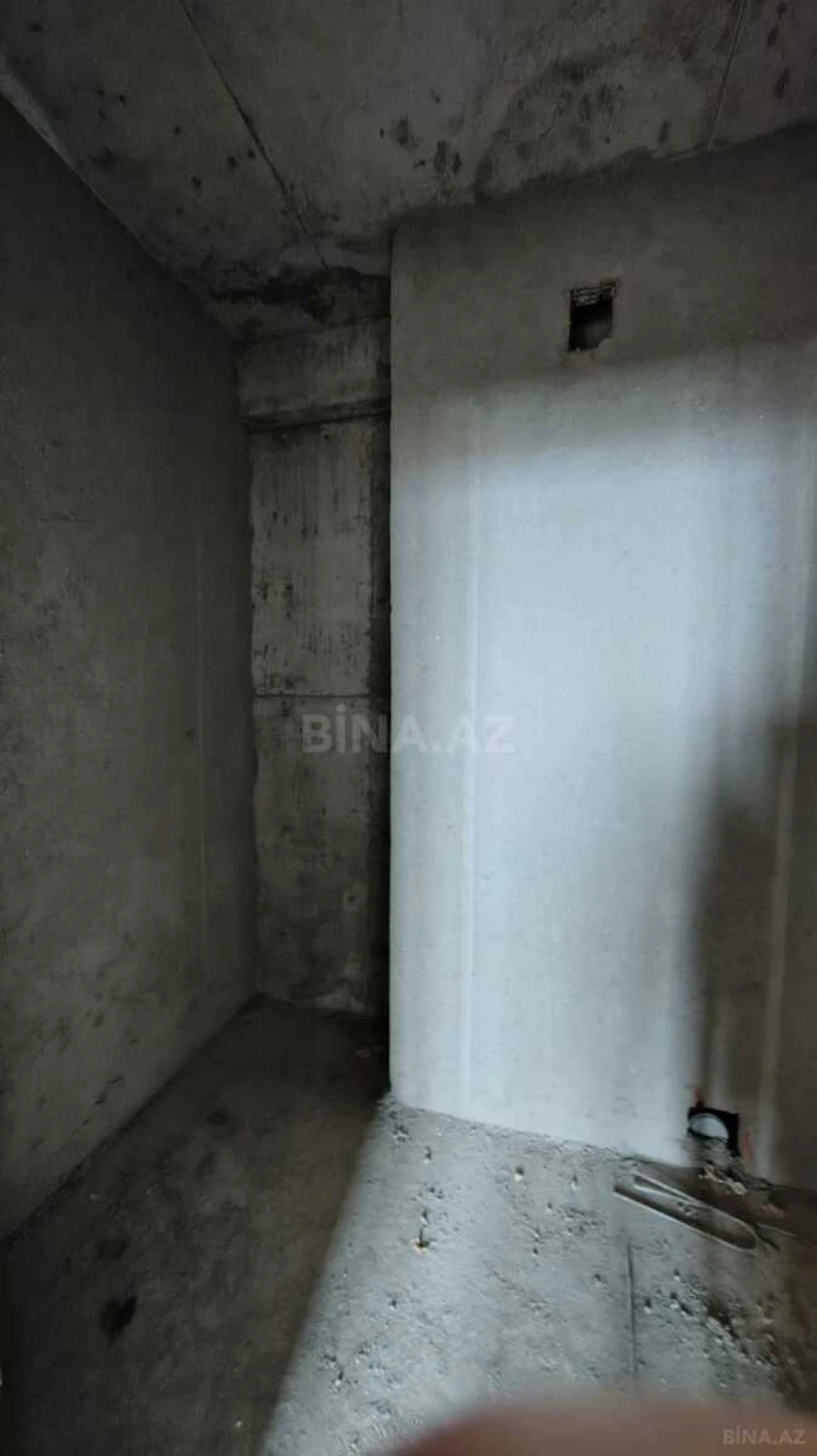 Satılır 3 otaqlı mənzil 146 m²
