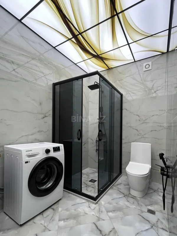 Satılır 4 otaqlı mənzil 155 m²