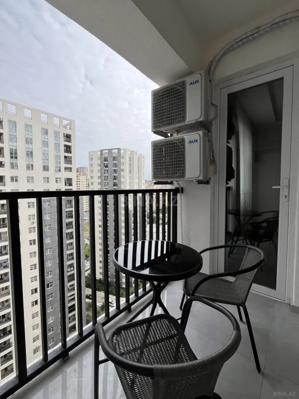 Satılır 4 otaqlı mənzil 155 m²