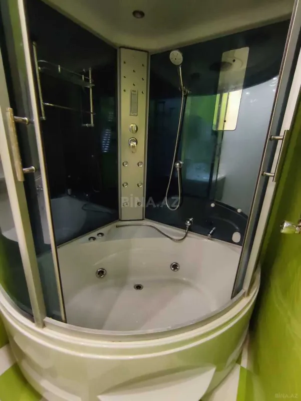 Kirayə verilir 2 otaqlı mənzil 110 m²