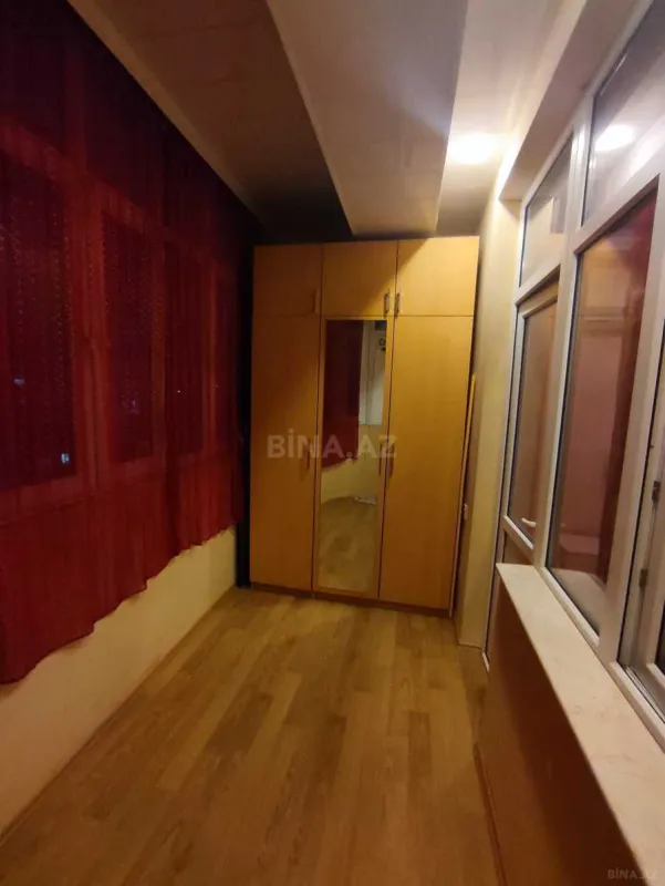 Kirayə verilir 2 otaqlı mənzil 110 m²