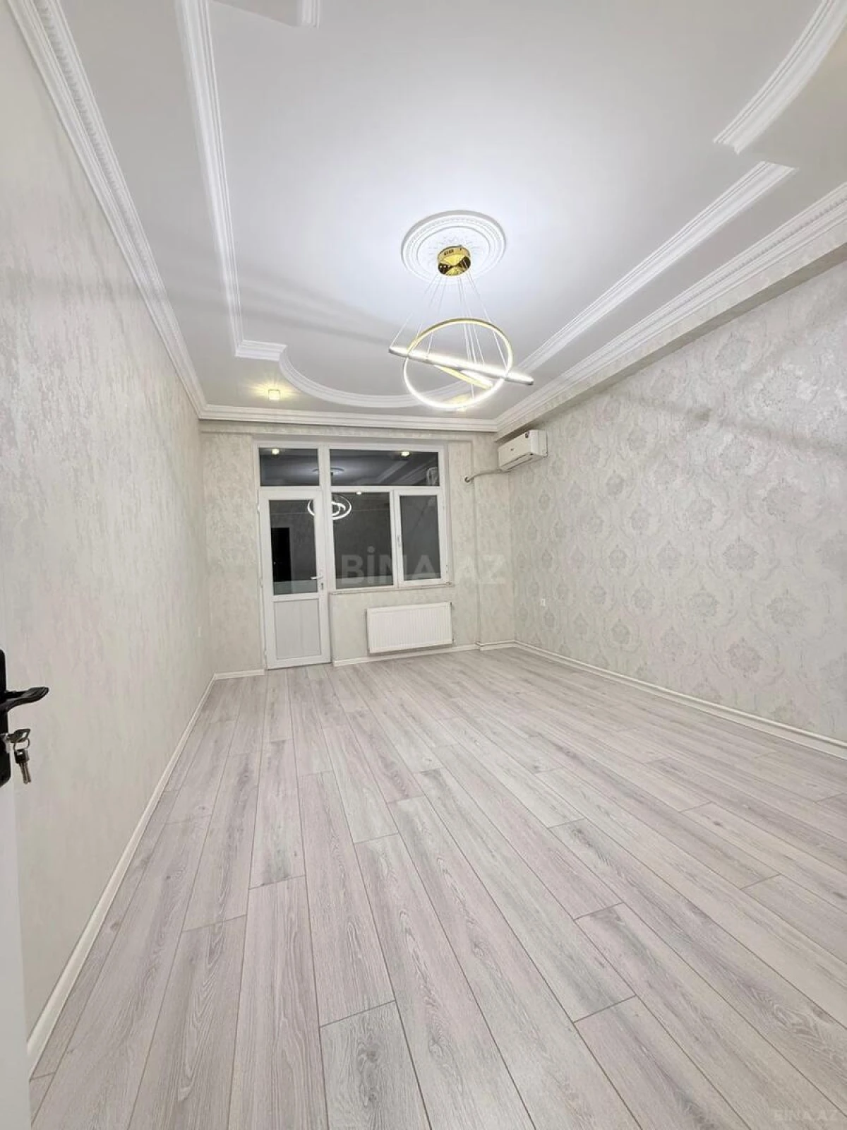 Kirayə verilir 2 otaqlı mənzil 65 m²
