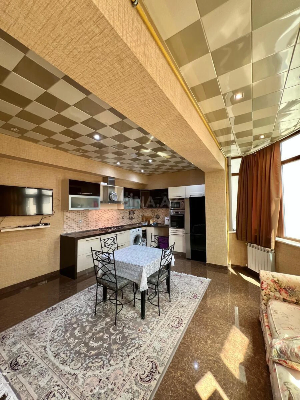 Satılır 2 otaqlı mənzil 107 m²