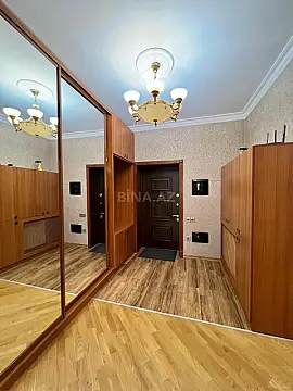 Satılır 2 otaqlı mənzil 107 m²