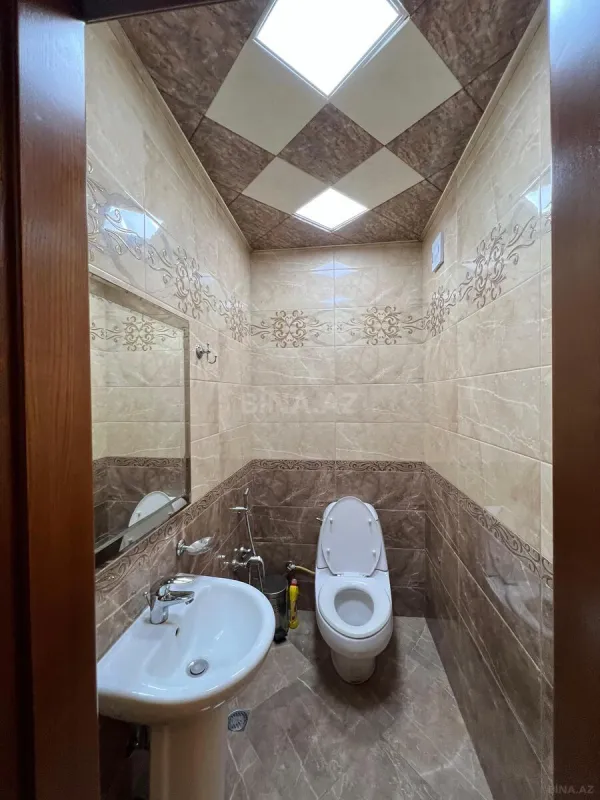 Satılır 2 otaqlı mənzil 107 m²