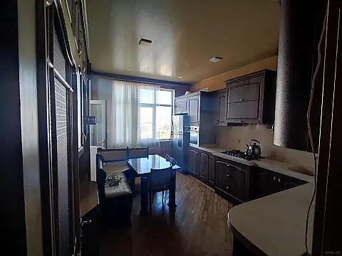 Kirayə verilir 3 otaqlı mənzil 110 m²