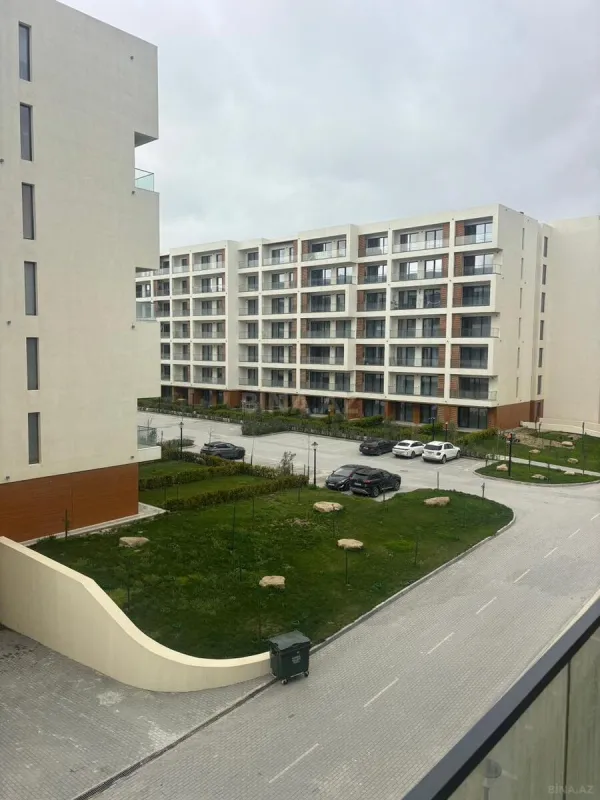 Satılır 1 otaqlı mənzil 57.5 m²