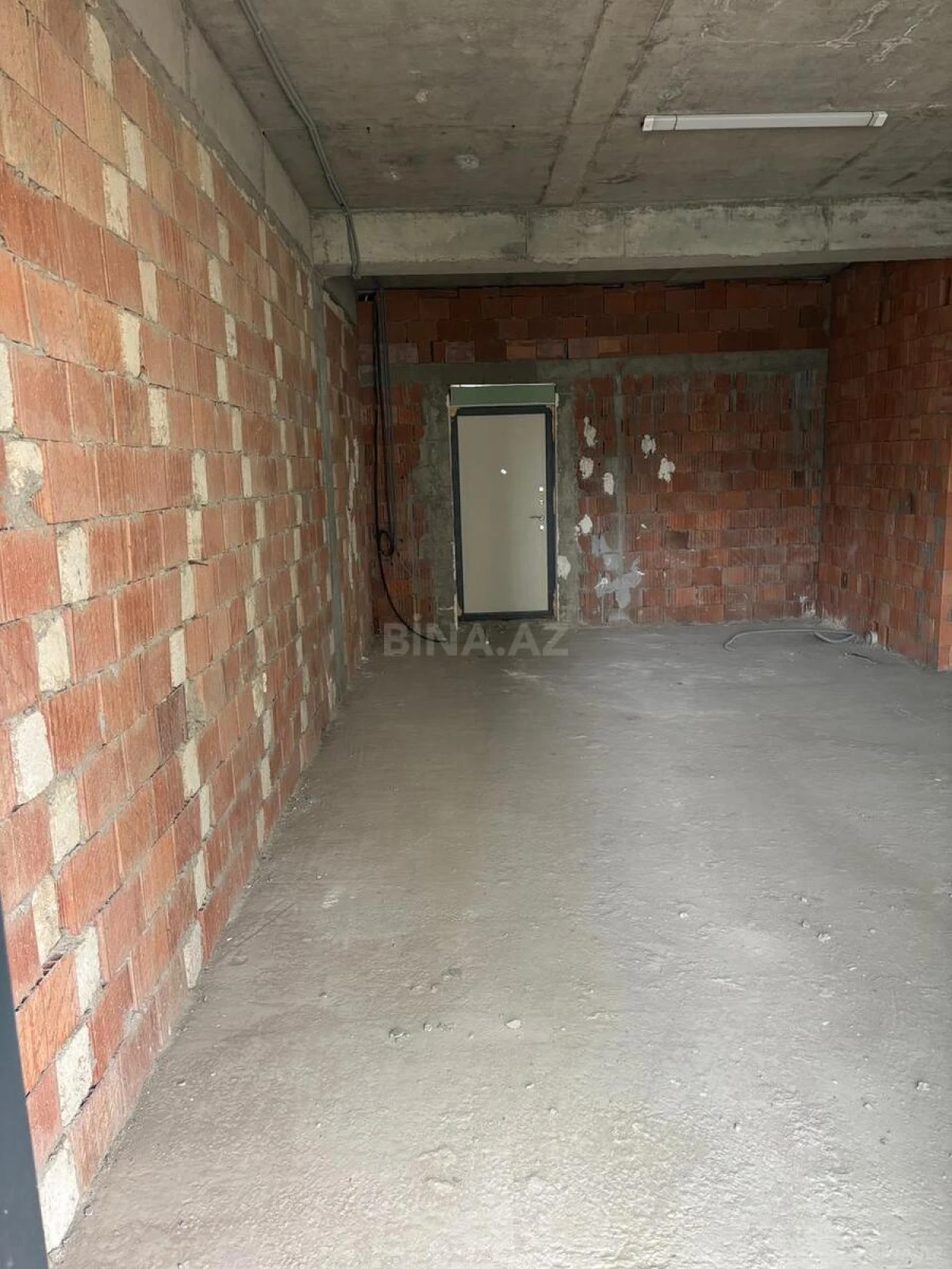 Satılır 1 otaqlı mənzil 57.5 m²