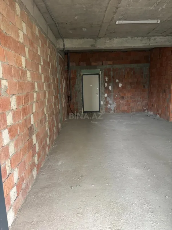 Satılır 1 otaqlı mənzil 57.5 m²