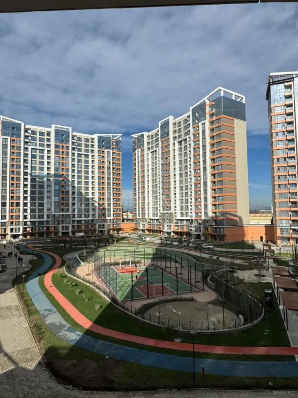 Satılır 2 otaqlı mənzil 62 m²