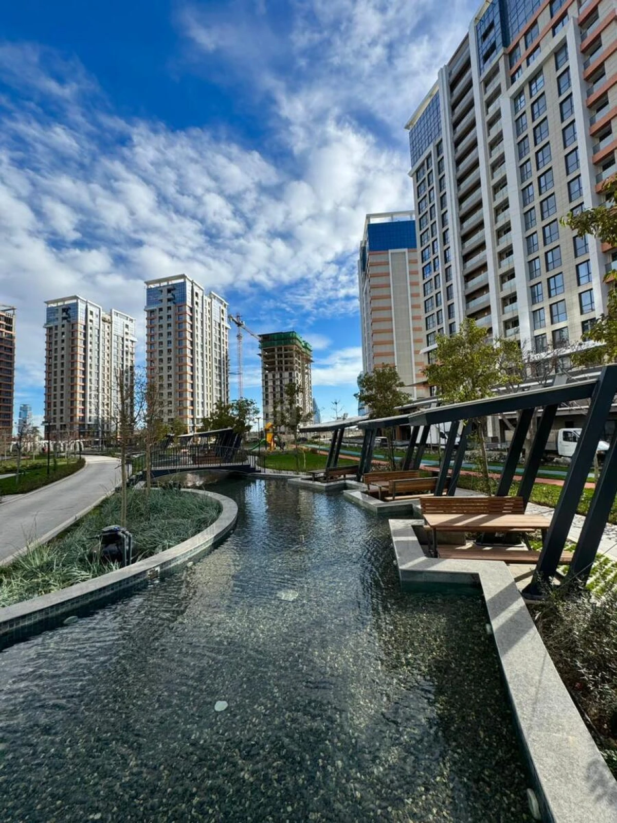 Satılır 2 otaqlı mənzil 62 m²