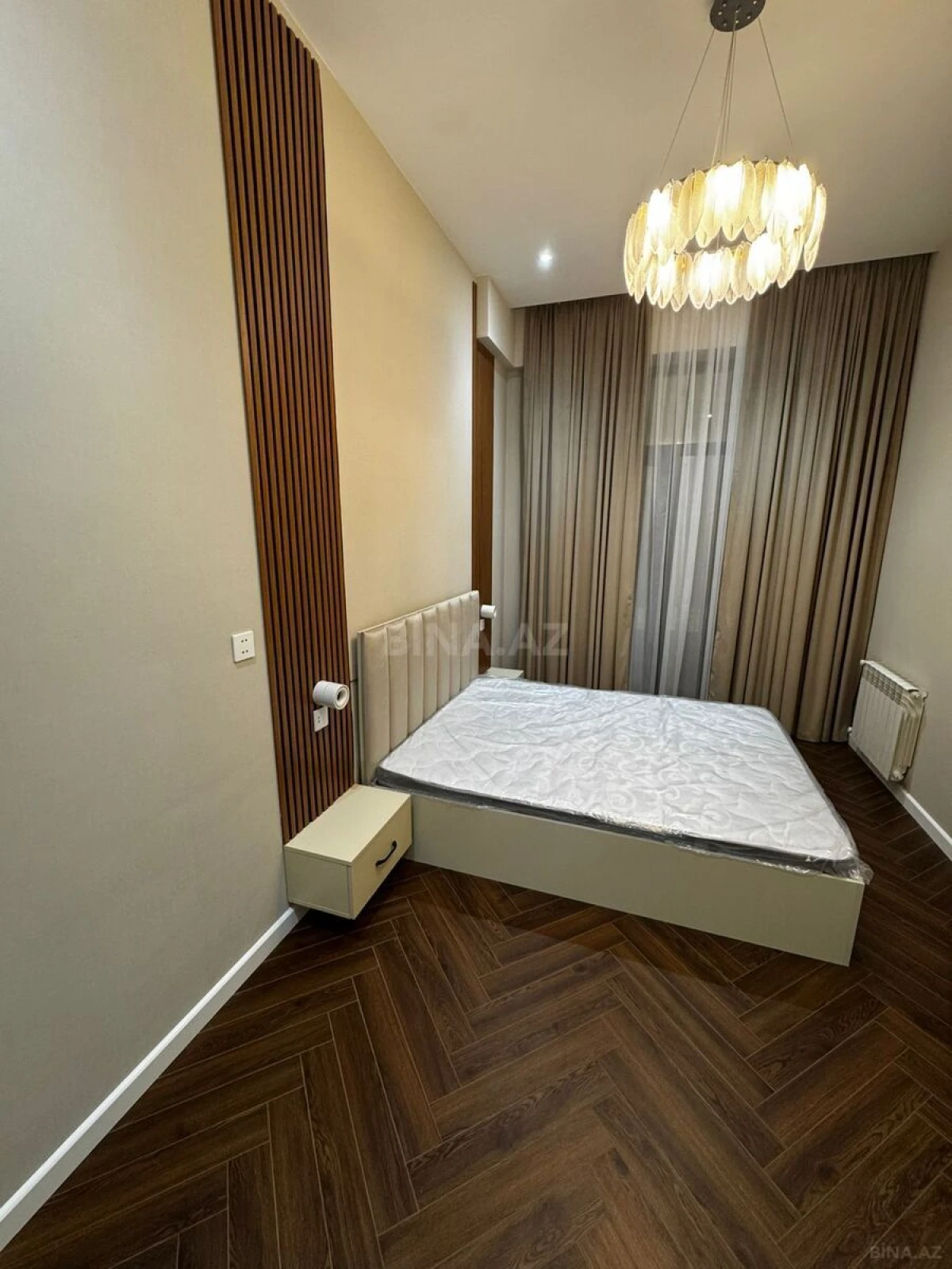 Satılır 3 otaqlı mənzil 125 m²