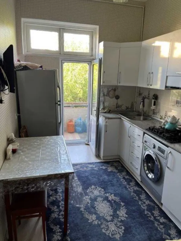 Kirayə verilir 3 otaqlı mənzil 65 m²