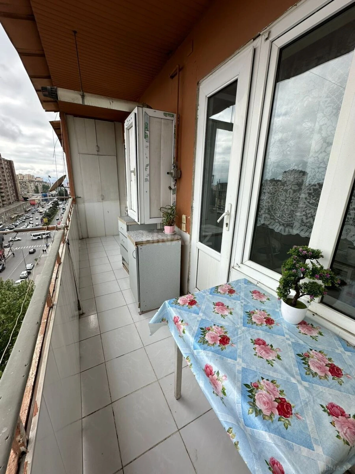 Satılır 2 otaqlı mənzil 65 m²