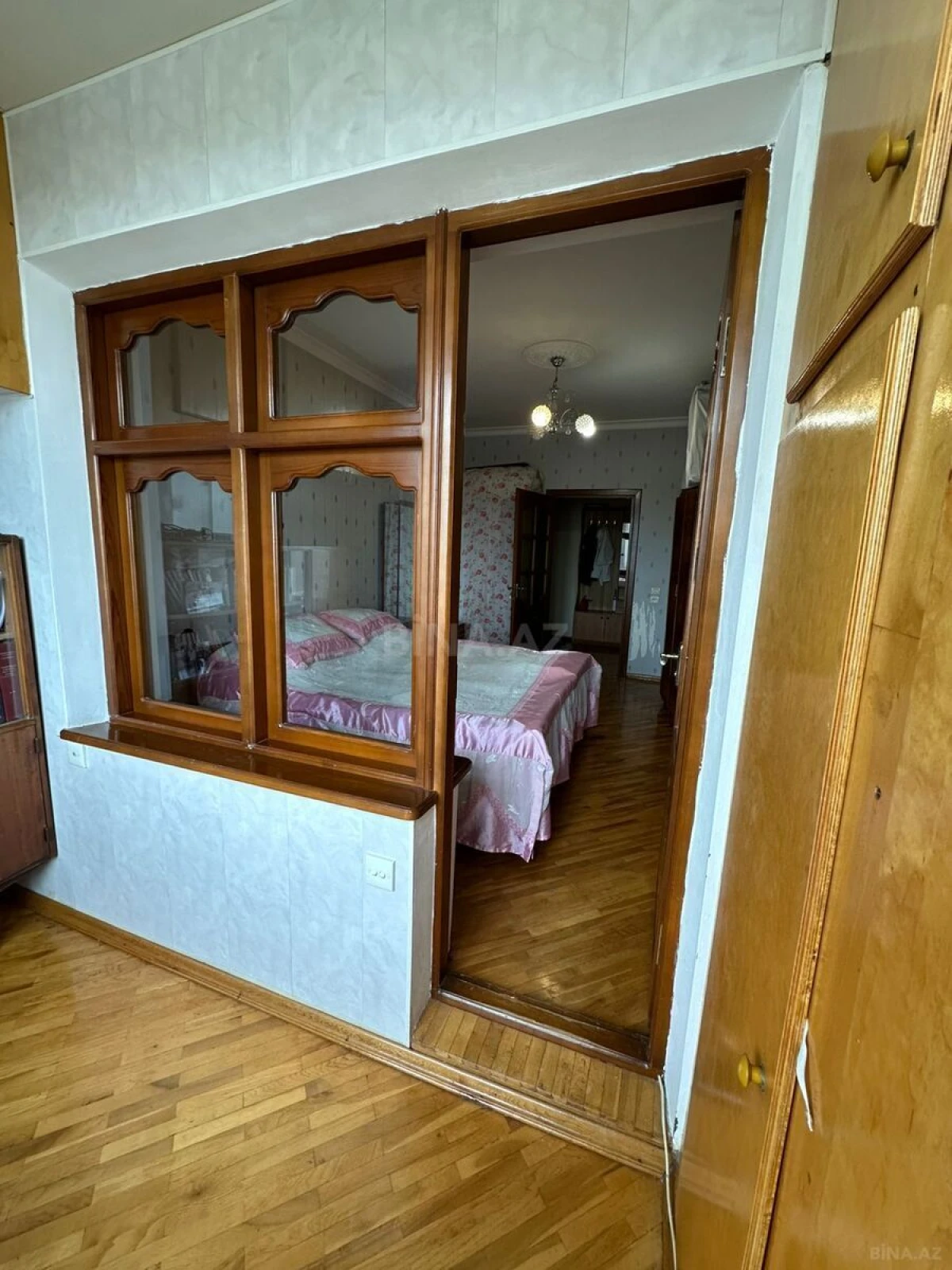 Satılır 2 otaqlı mənzil 65 m²