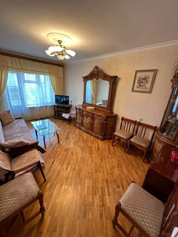 Satılır 2 otaqlı mənzil 65 m²