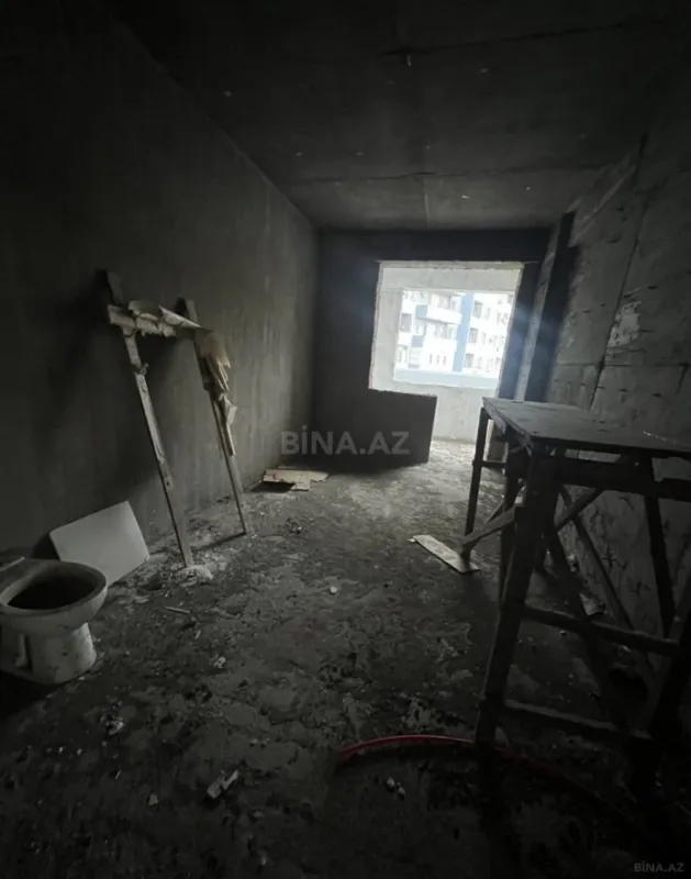 Satılır 3 otaqlı mənzil 139 m²