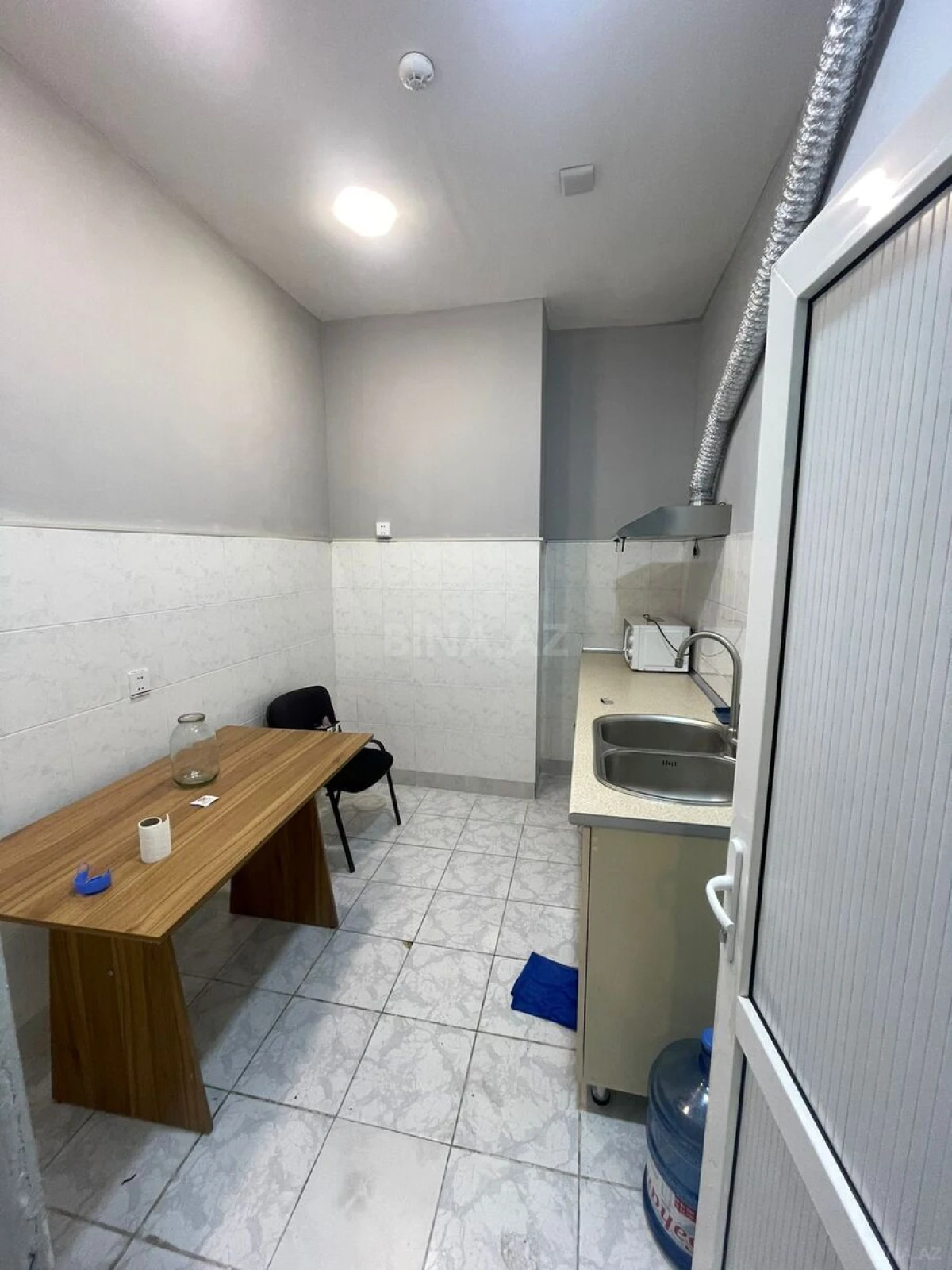 Kirayə verilir 9 otaqlı ofis 222 m²