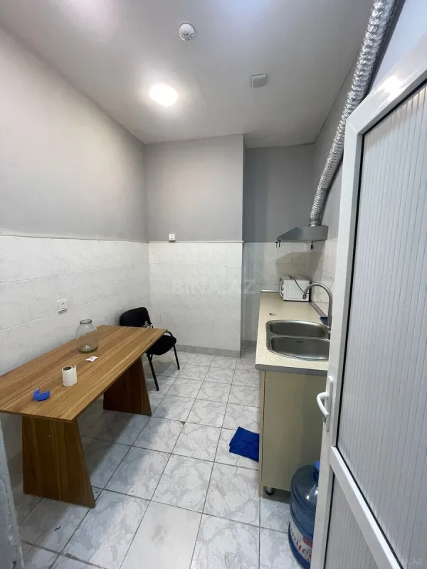 Kirayə verilir 9 otaqlı ofis 222 m²